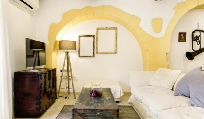 The heart of Cagliari, cozy 2 bedroom apartment