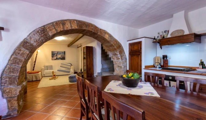 Esclusiva Dimora Storica nel cuore del Borgo Medievale---- Exclusive Historical House inside the Medieval Village