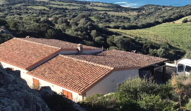 Villa in Sardinia Isola Rossa minutes from beaches