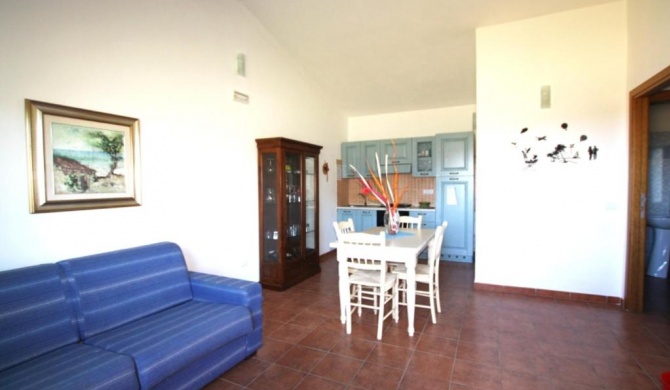 One bedroom appartement at La Ciaccia 500 m away from the beach with sea view and enclosed garden