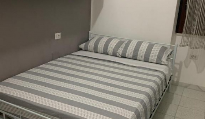 Bedroom low cost di Elisa