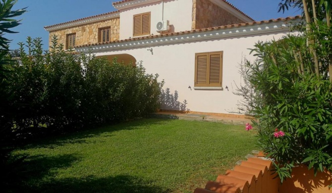 Appartamenti Residenziali trilocali 6 - 7 posti letto via Sardegna