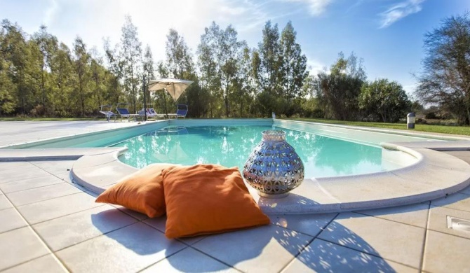 Villa Malika ad Alghero per 10 Persone con Piscina Privata e Ampio Giardino